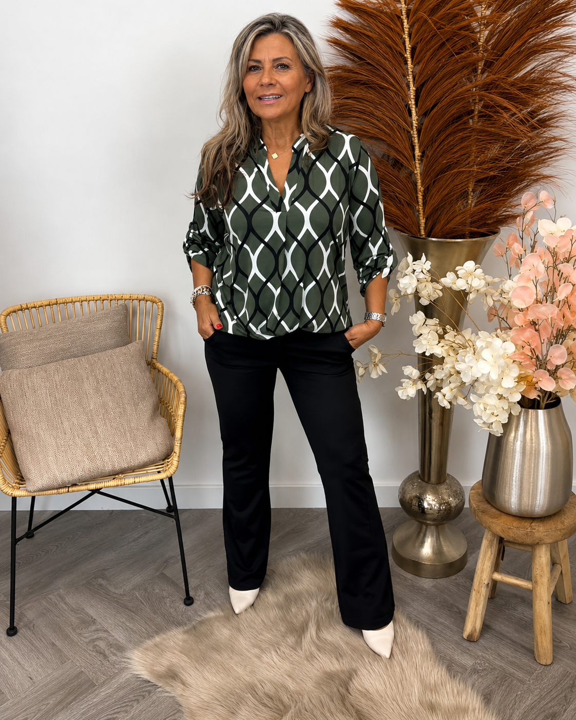 Brigitta - Elegancka i Modna Bluzka