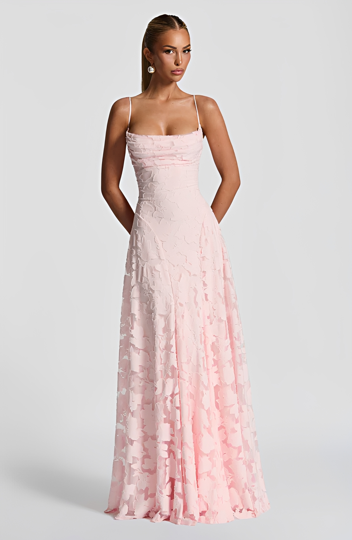 Francisa - Elegancka i Stylowa Suknia Maxi