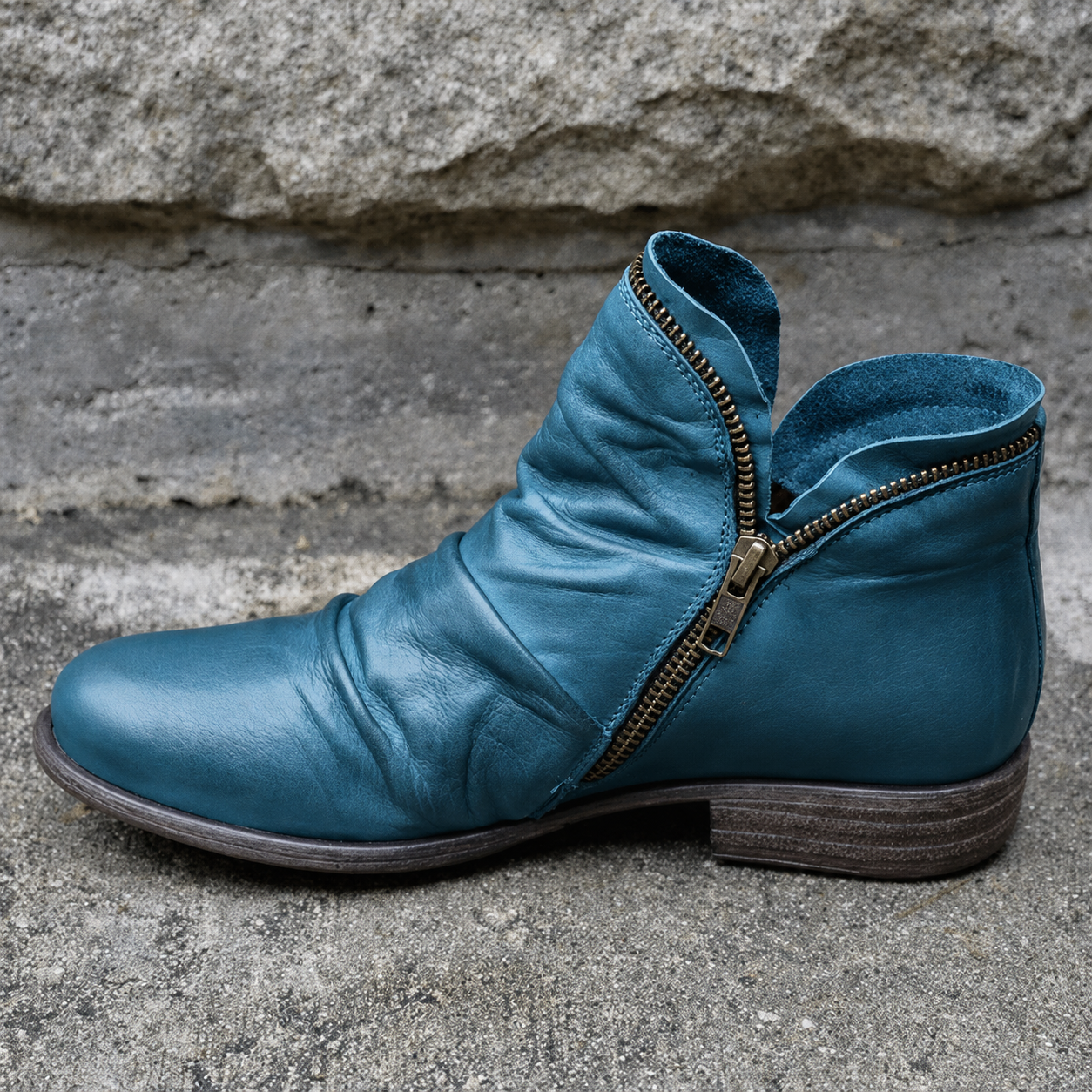 Julie - Eleganckie Buty z Zamkiem