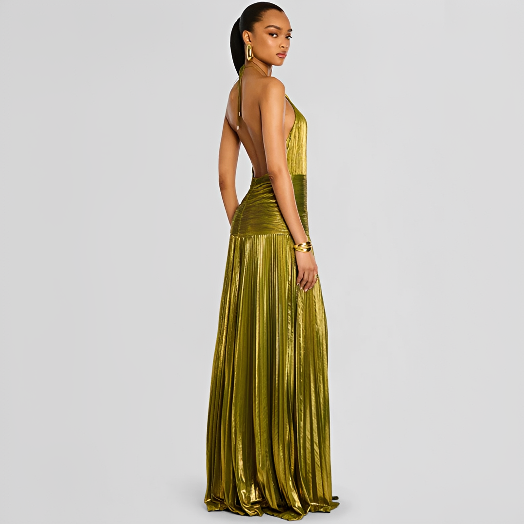 Naira - Elegancka Plisowana Sukienka z Rozcięciem