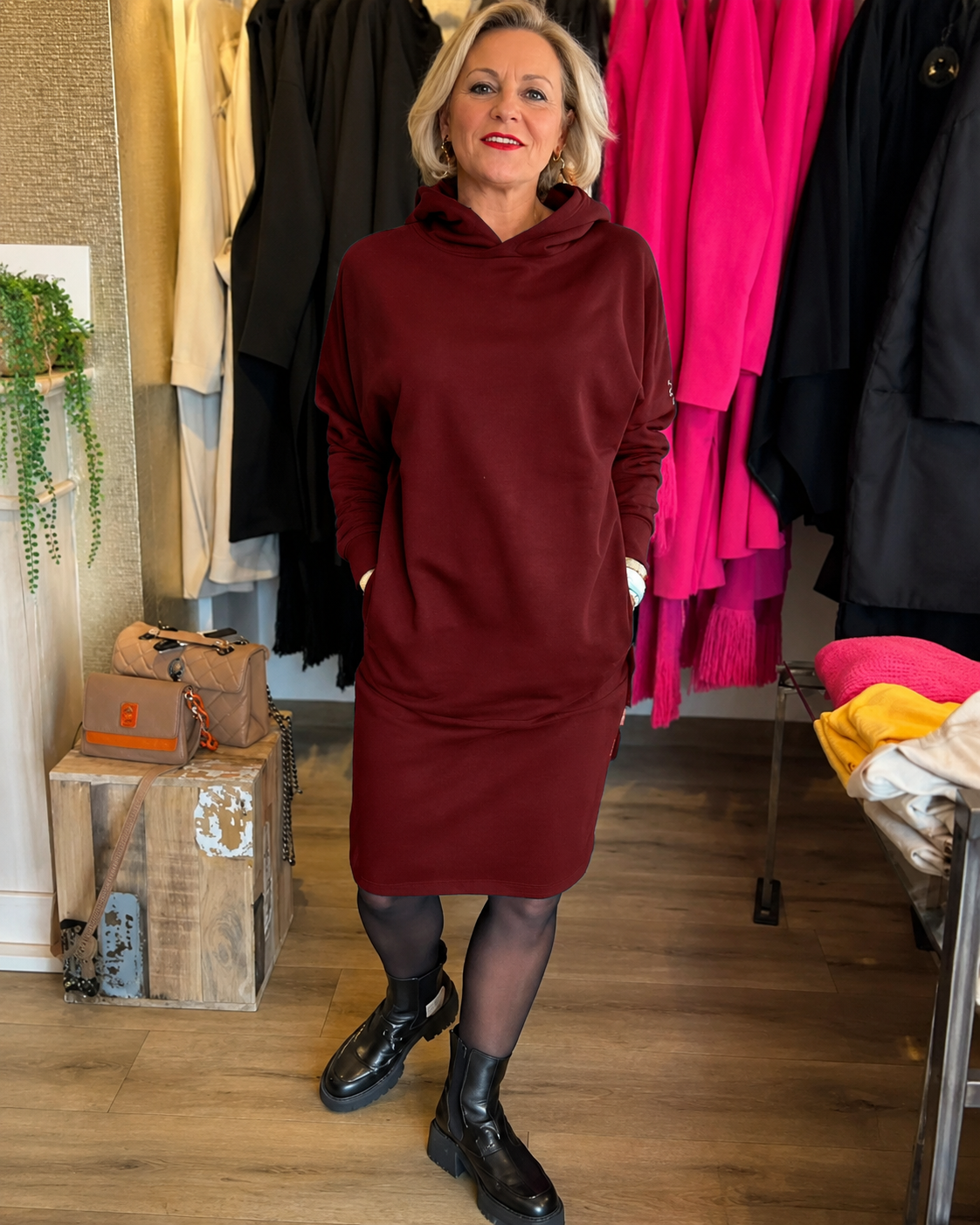 Annette - Stylowa sukienka z kapturem