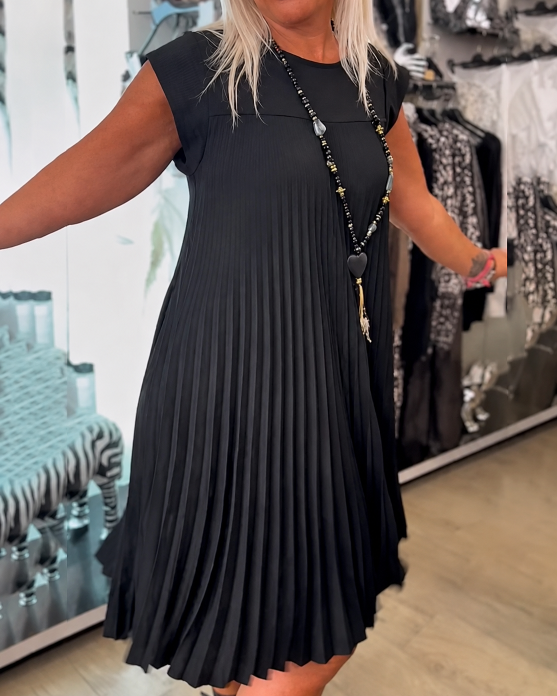 Angélique - Lekka plisowana sukienka