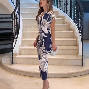 Manda - Elegancka sukienka o średniej długości