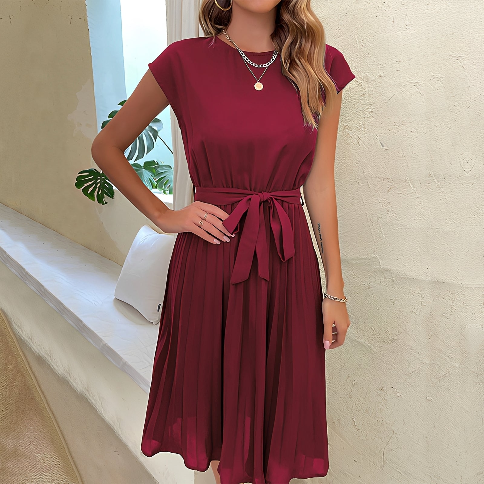 Aimee - Elegancka sukienka z plisami