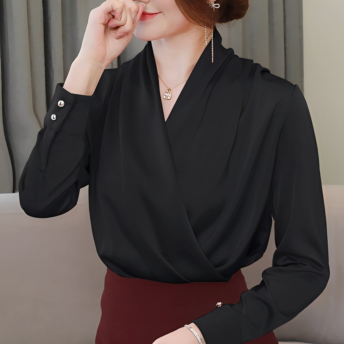 Isabel - Modny top z wycięciem w kształcie litery V