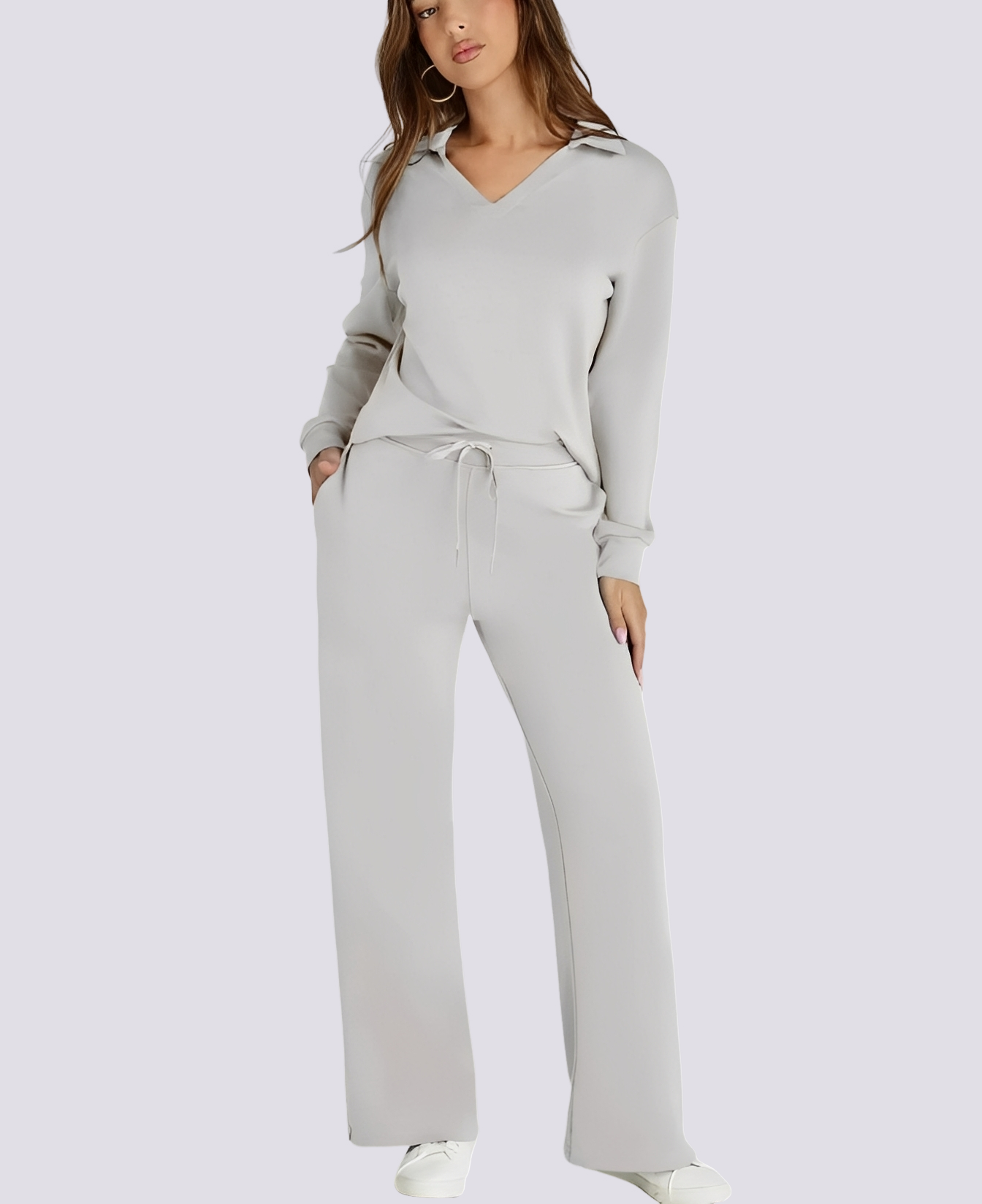 Bella - Swobodny zestaw z elastycznym dekoltem w serek