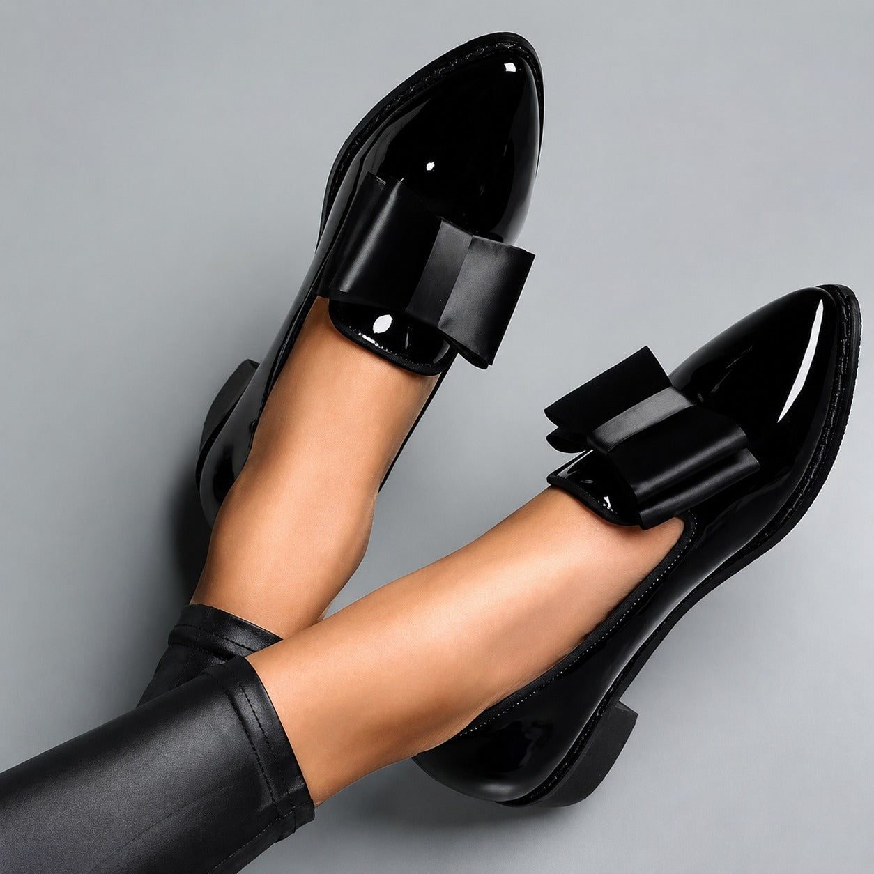Rachel - Stylowe buty z ozdobną wstążką