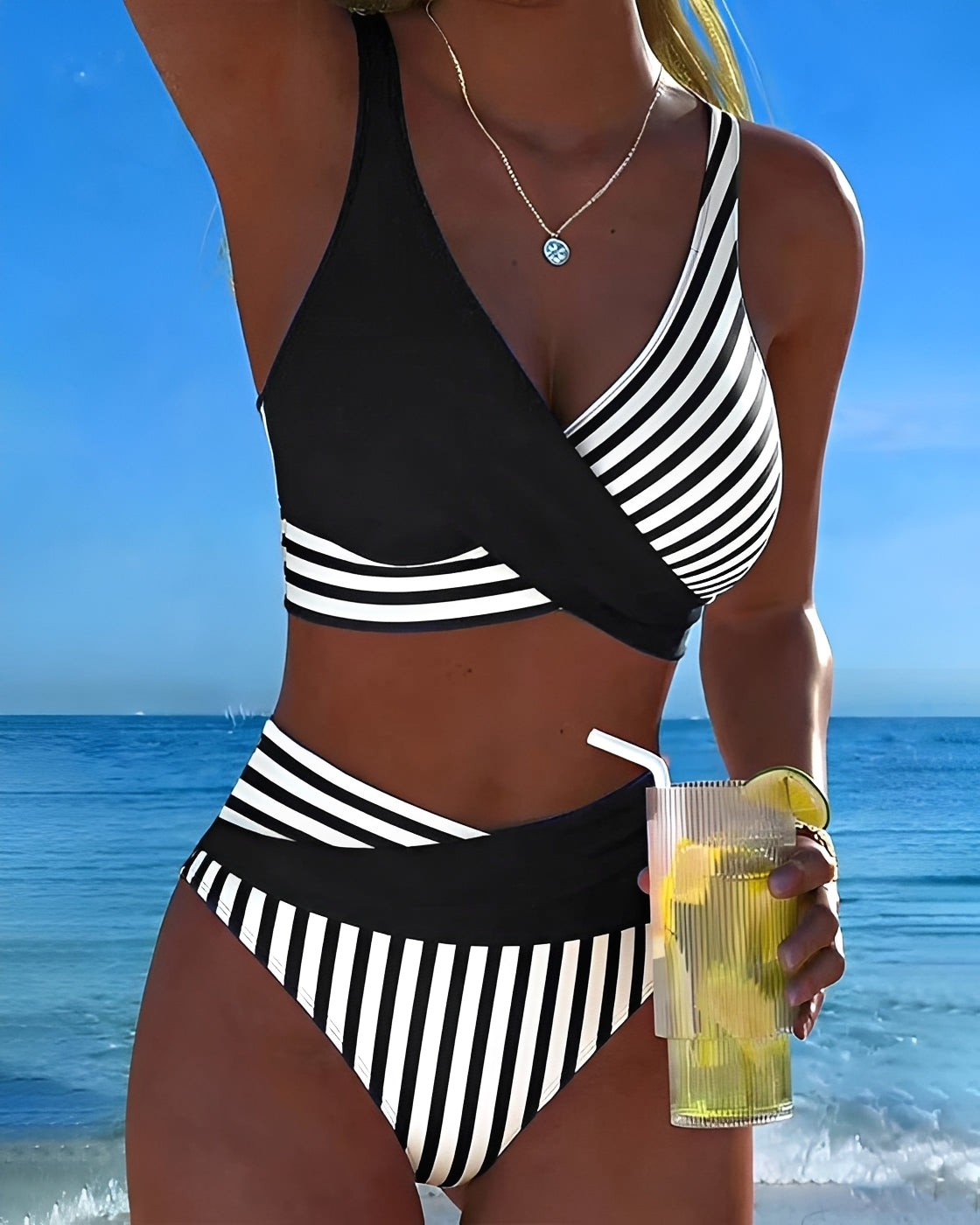 Angelica - Eleganckie bikini z prążkami