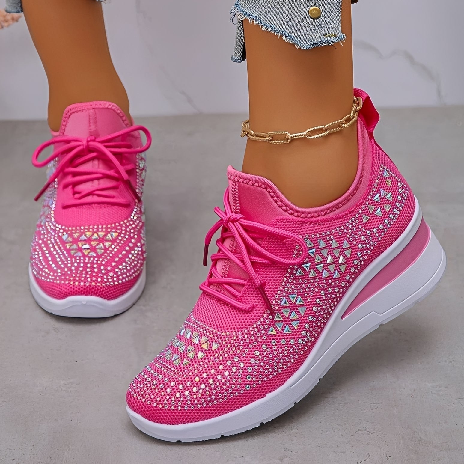 Elodie - Nowoczesne Wygodne Sneakersy z Kryształowymi Elementami