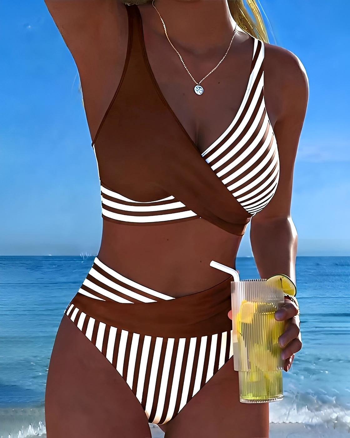 Angelica - Eleganckie bikini z prążkami