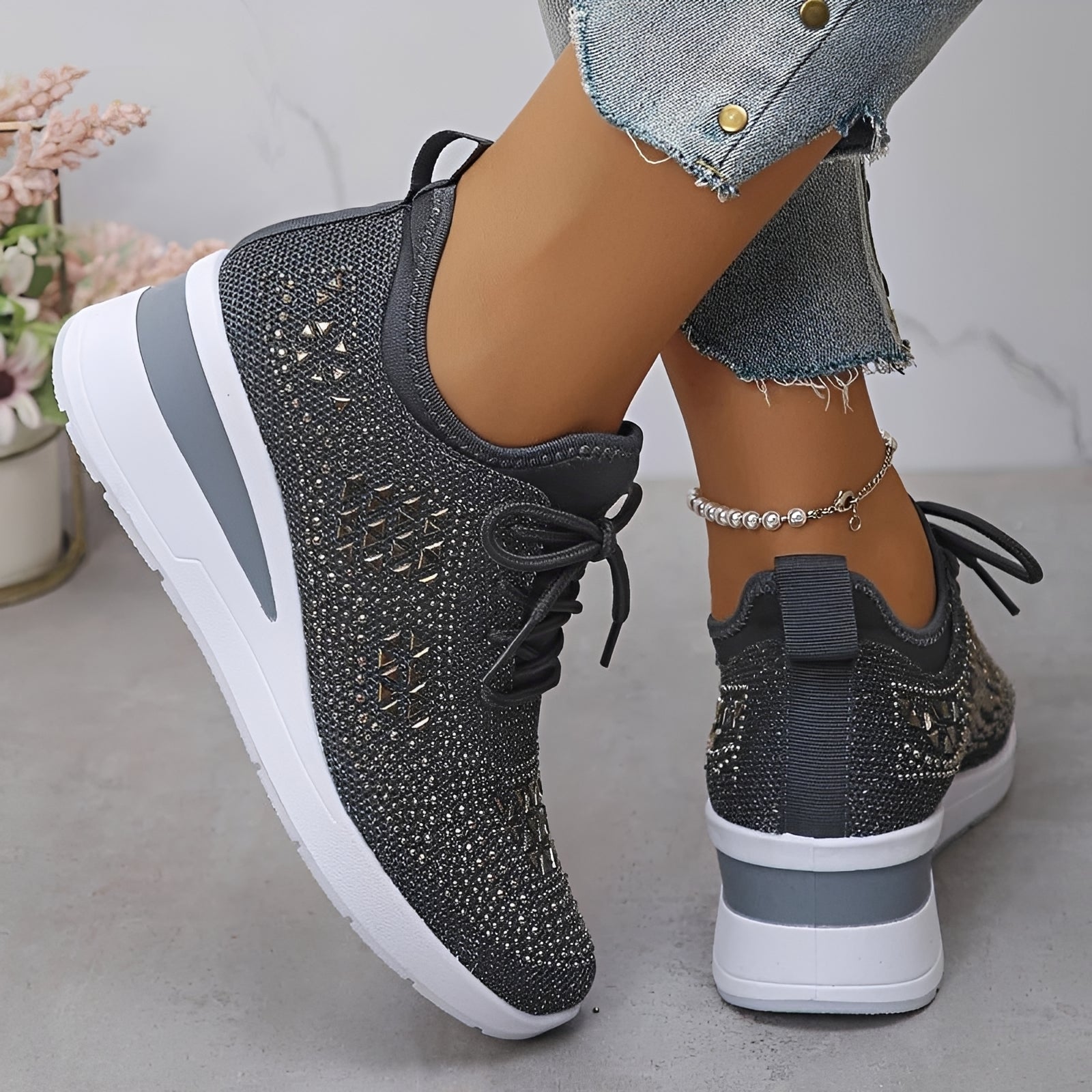 Elodie - Nowoczesne Wygodne Sneakersy z Kryształowymi Elementami