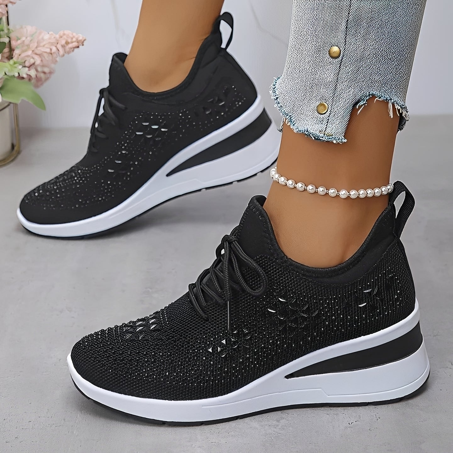 Elodie - Nowoczesne Wygodne Sneakersy z Kryształowymi Elementami