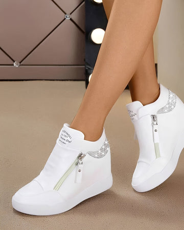 Vanessa - Nowoczesne Wysokie Buty na Koturnie